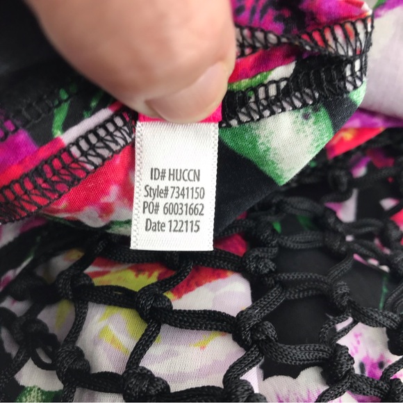 Betsey Johnson Floral Rhapsody Pink Black Fringed Open Front Kimono Wrap M/L - Picture 11 of 11